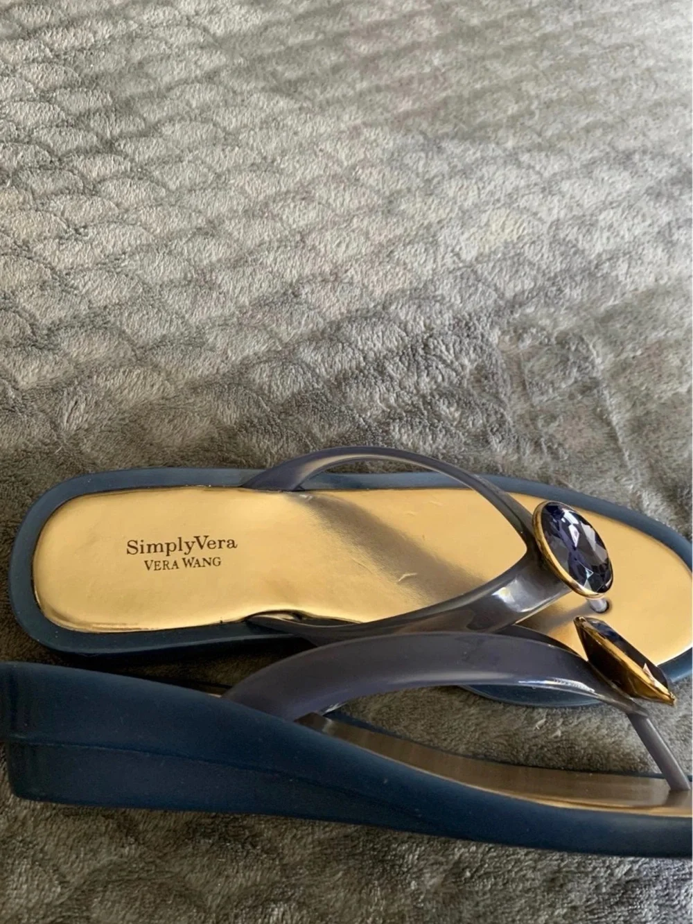 Simply Vera Vera Wang blue thong